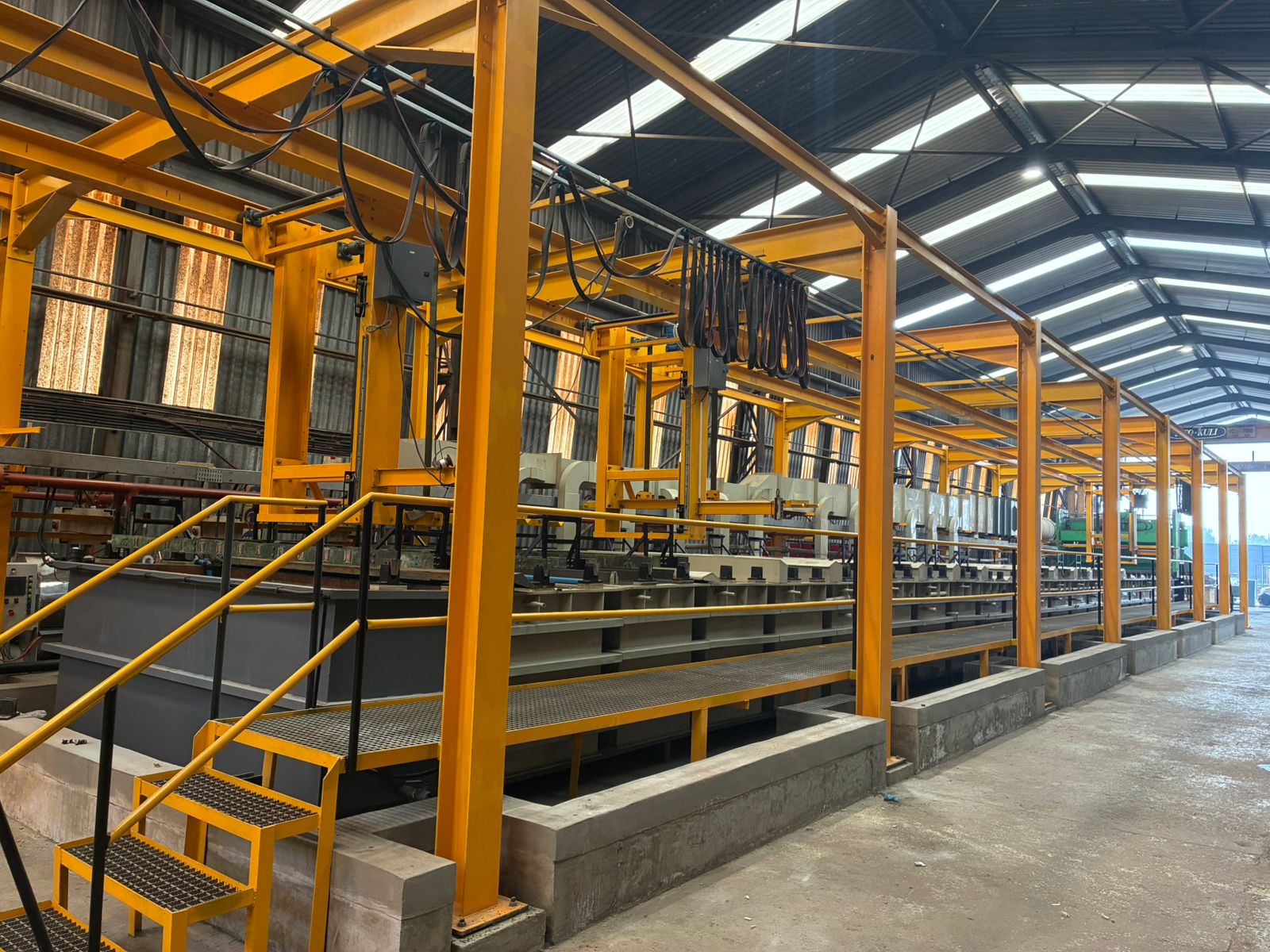 Automated plating gantry